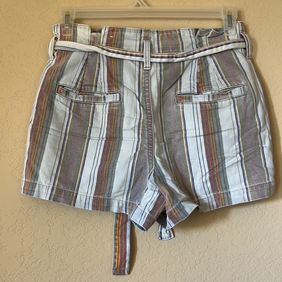 American Eagle shorts - Picture 2 of 5